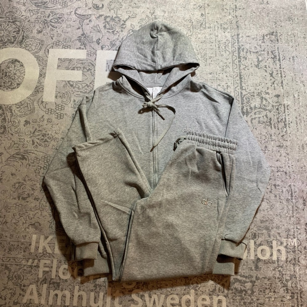 Alo Yoga Mens Heather Gray Full Zip Hoodie and Open Leg Sweatpants Set Small